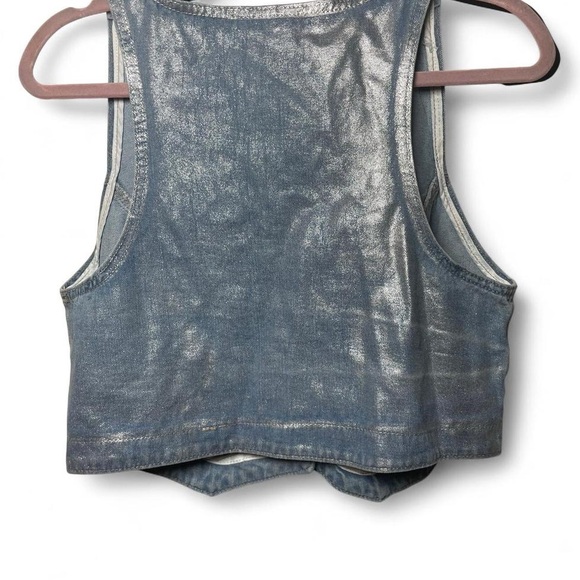 Fashion Nova Light Blue Denim Crop Top - Picture 5 of 8